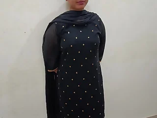 Indian college babe was meet boyfriend after five yers ago with an increment of going to bed hard in doggy style outdoor